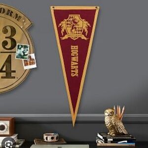 Pottery Barn PB Teen Hogwarts Gryffindor Pennant